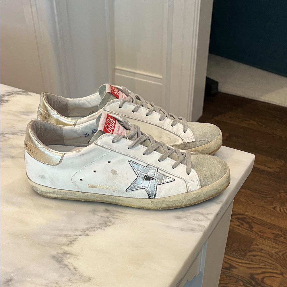 Authentic Golden Goose Sneakers size 40